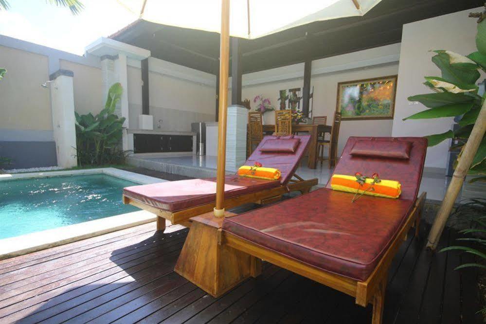 Kubal Villa Seminyak Exterior foto